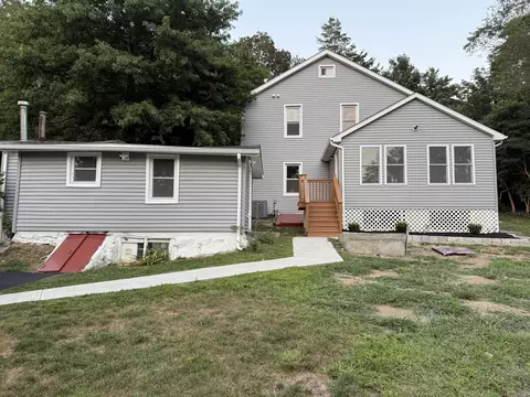 465 James Farm Rd, Stratford, CT 06614