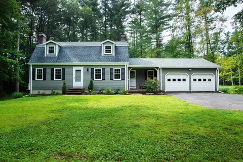 35 Haven Dr, Granby, CT 06035