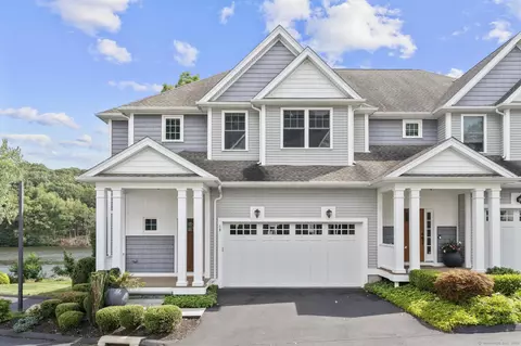 500 River Rd #10, Shelton, CT 06484