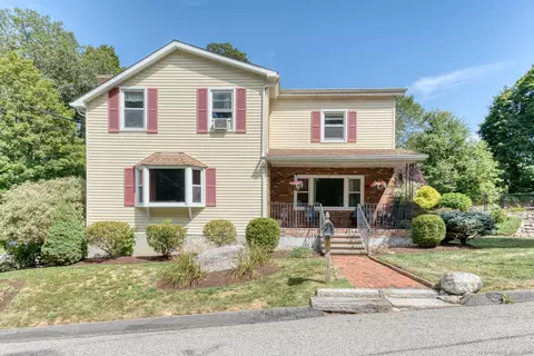 10 Charles St, Willimantic, CT 06226