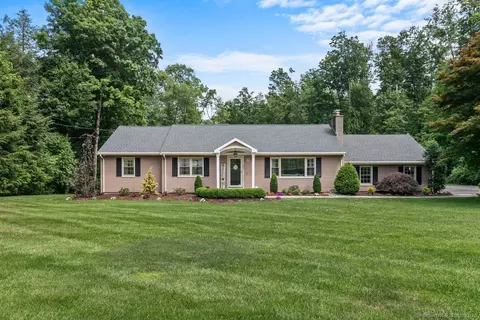 365 Still Hill Rd, Hamden, CT 06518
