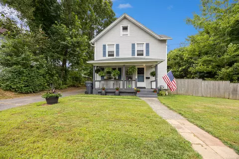 20 Milldale Ave, Plantsville, CT 06479