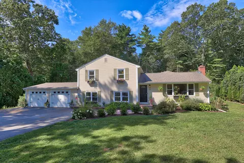 121 Wells Rd, Granby, CT 06035