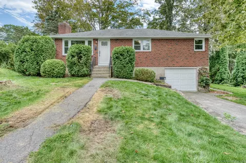 92 Albany St, Torrington, CT 06790