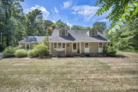 69 Northford Rd, Wallingford, CT 06492