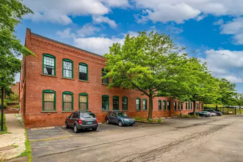 1 Front St #113, New Haven, CT 06513