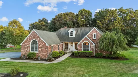 103 Gloria Ave, Killingly, CT 06239