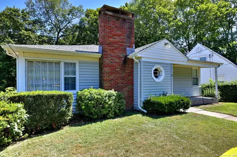 12 Lowell Ave, Waterbury, CT 06708