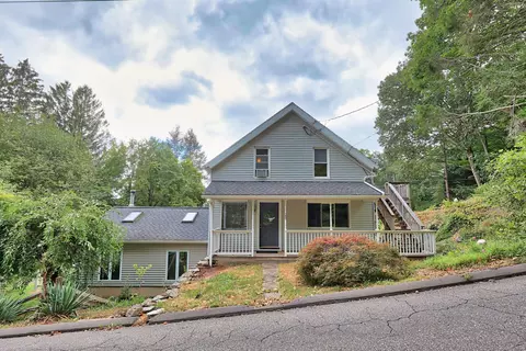 150 High St, Watertown, CT 06795