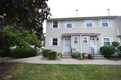 131 E Gate Ln #131, Hamden, CT 06514