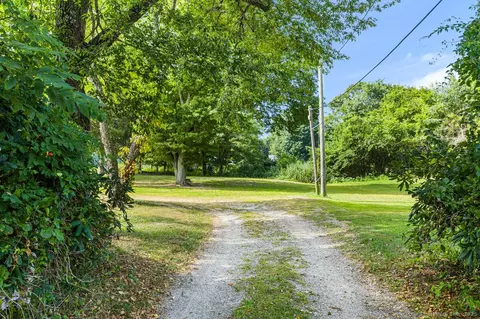 1259 Old Clinton Rd, Westbrook, CT 06498