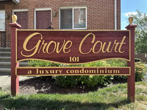 101 Grove St #9, Stamford, CT 06901