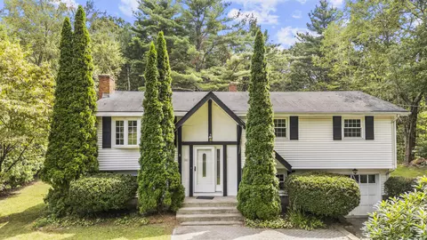 42 Lucerne Dr, Willington, CT 06279