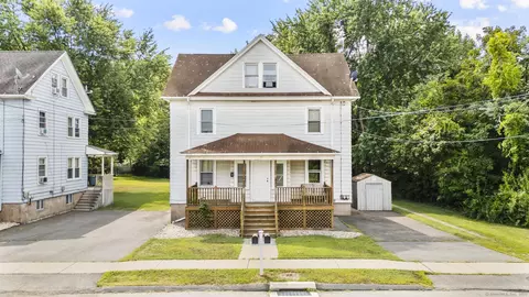 15 New Ln, Cromwell, CT 06416