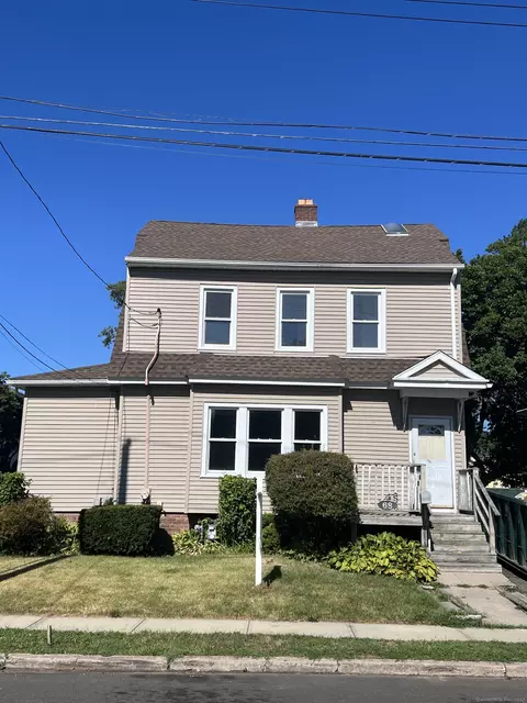 68 Holcomb St, West Haven, CT 06516