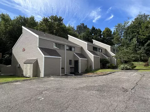 51 Brook St #7A, Naugatuck, CT 06770