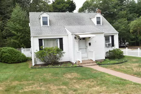 21 Highview St, East Hartford, CT 06108