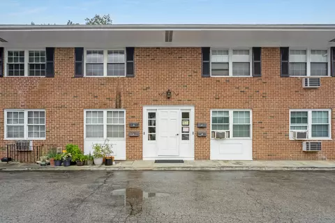 30 Maple Tree Ave #D, Stamford, CT 06906
