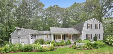 23 Eliot Dr, Vernon, CT 06066