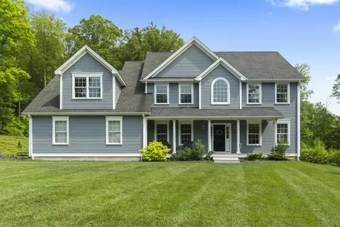 257 Ichabod Rd, Southbury, CT 06488