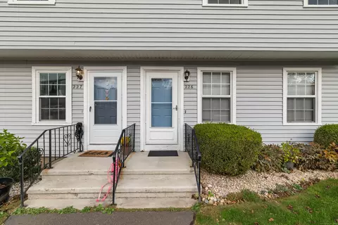 226 Austin Ryer Ln #226, Branford, CT 06405
