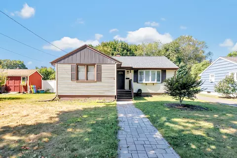 55 Leighton Dr, Stratford, CT 06614