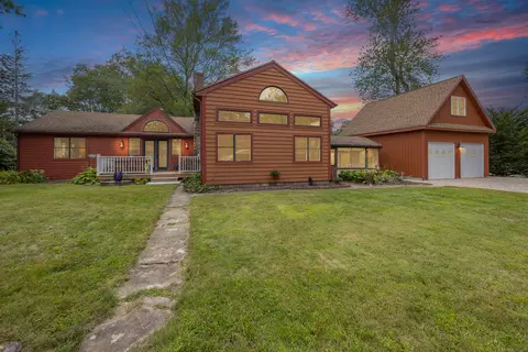 79 Wangumbaug Dr, Coventry, CT 06238