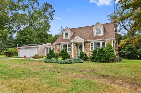 41 Hilltop Dr, Shelton, CT 06484