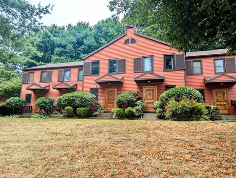 29 Courtland Dr #29, Groton, CT 06340
