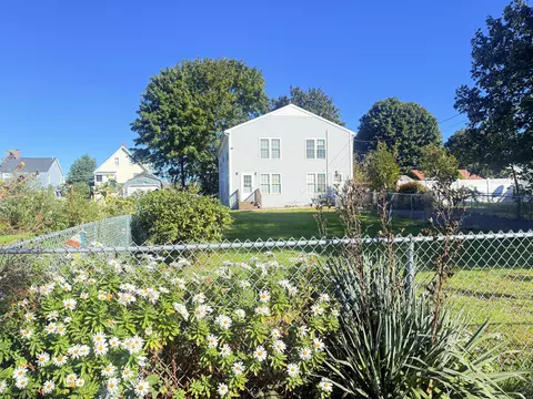 53 Cosey Beach Rd, East Haven, CT 06512