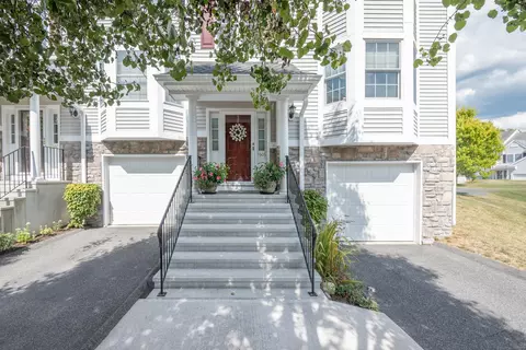 1606 Pinnacle Way #1606, Danbury, CT 06811
