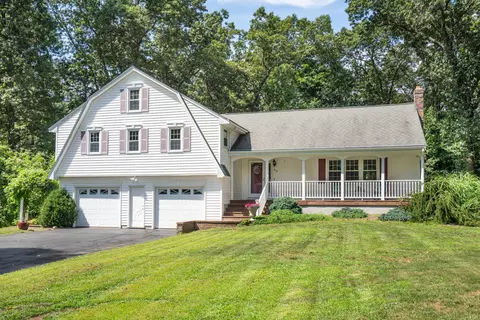 40 Rustic Ln, South Windsor, CT 06074
