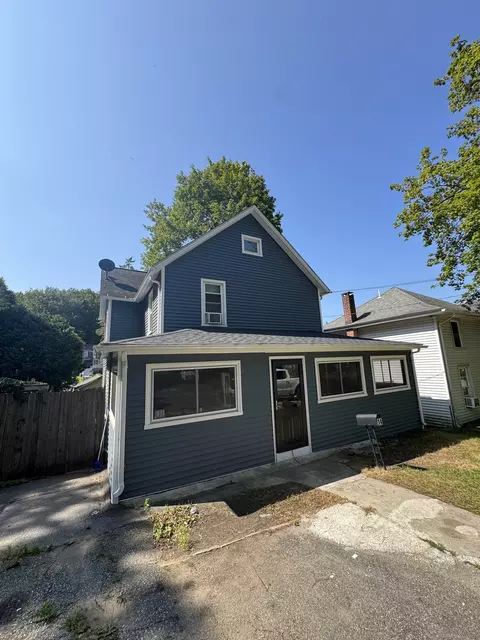14 Curtice St, Winchester, CT 06098