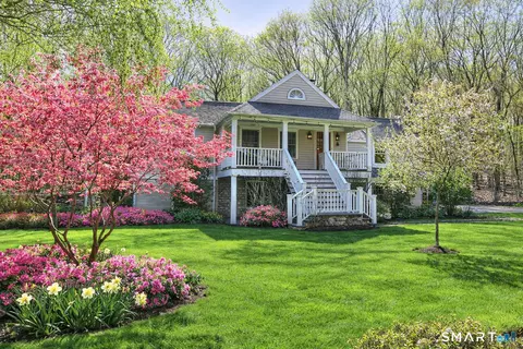5 Tanglewood Ln, Westport, CT 06880