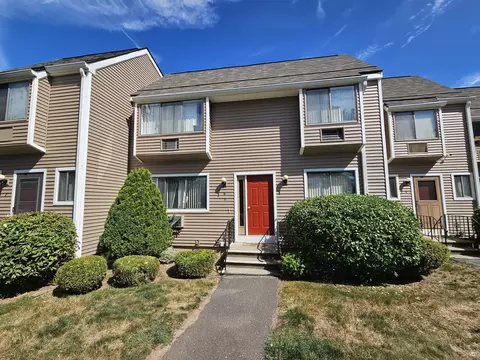 560 Yale Ave #5, Meriden, CT 06450