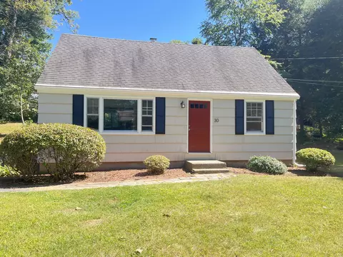 30 River Rd, Unionville, CT 06085