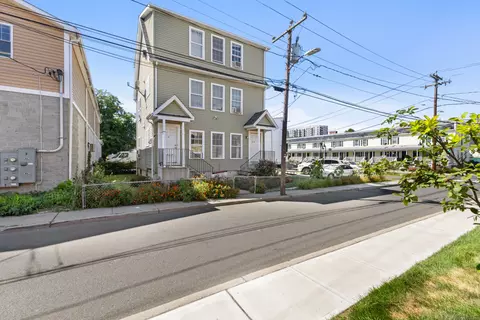 43 Cedar St, Stamford, CT 06902