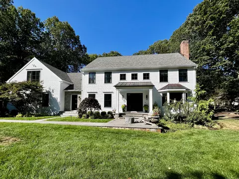 81 Graenest Ridge Rd, Wilton, CT 06897