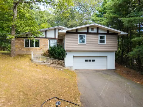 242 Cedarwood Ln, Newington, CT 06111