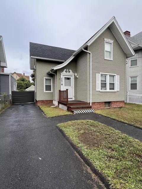 263 Brooks St, Bridgeport, CT 06608