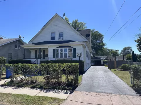 229 Linnmoore St, Hartford, CT 06106