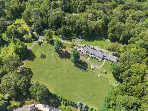 803 N Salem Rd, Ridgefield, CT 06877