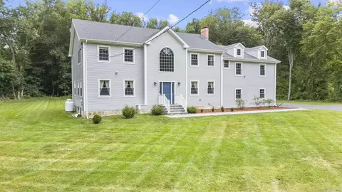 424 Racebrook Rd, Orange, CT 06477