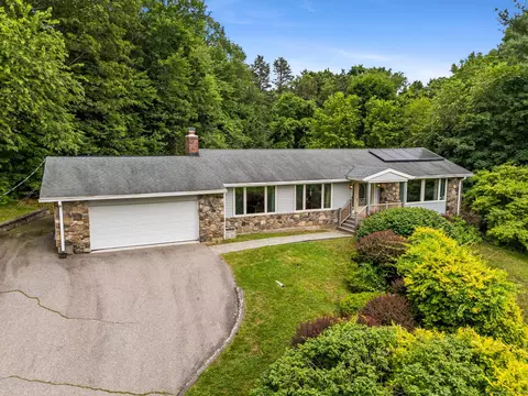 78 Woodstock Dr, Manchester, CT 06042