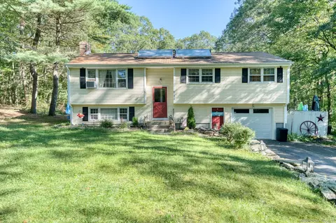 25 Ridgewood Rd, Willington, CT 06279