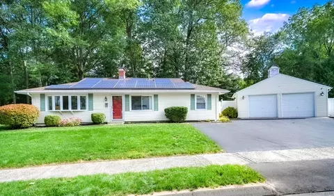 27 Heron Rd, East Hartford, CT 06118