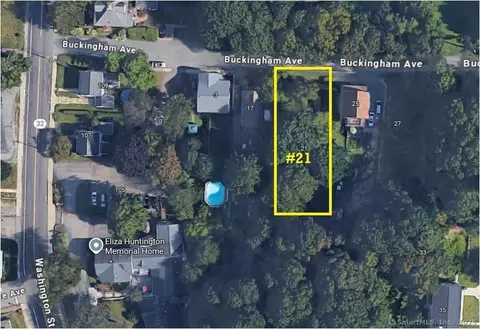 21 Buckingham Ave, Norwich, CT 06360