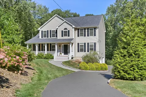 65 Pearmain Rd, Shelton, CT 06484