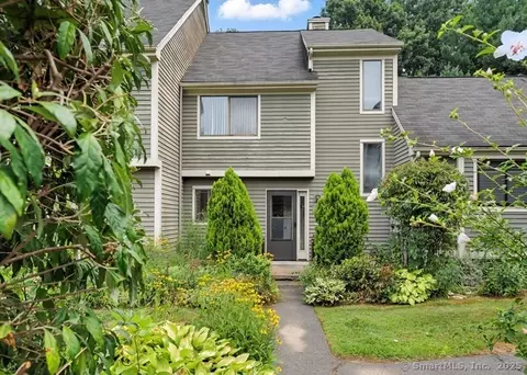 6 Wild Rose Ct #6, Bloomfield, CT 06002