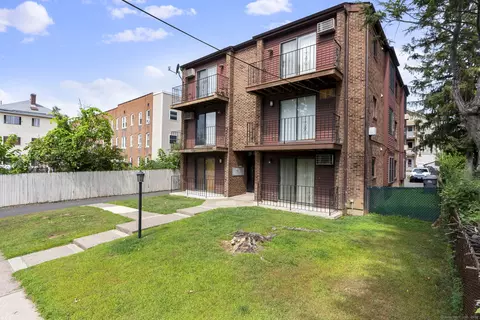 74 Plymouth St #2, Hartford, CT 06114